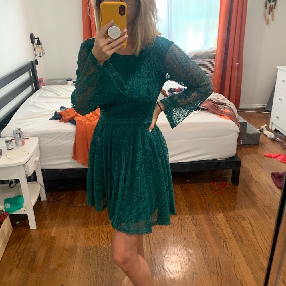 Francesca’s lace dress